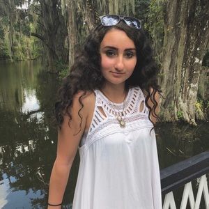 Meet your Posher, Julia